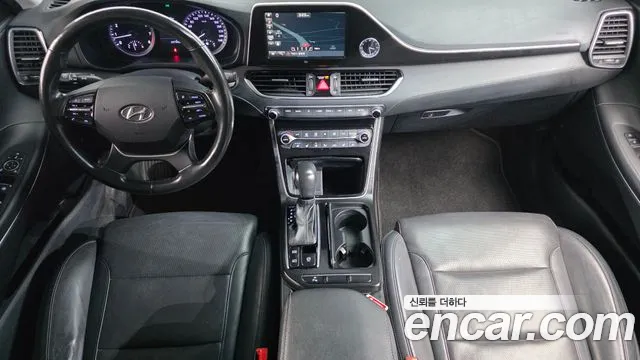 Hyundai Grandeur — интерьер