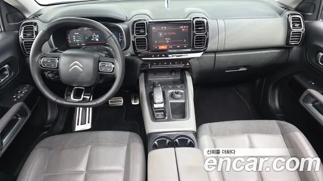 Citroën / DS C5 Aircross — интерьер