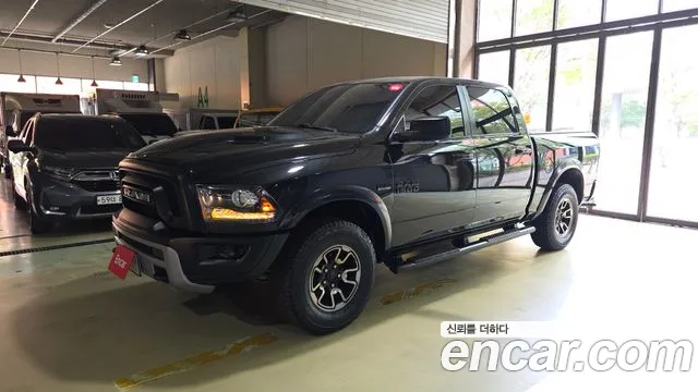 Dodge Ram Pickup — экстерьер