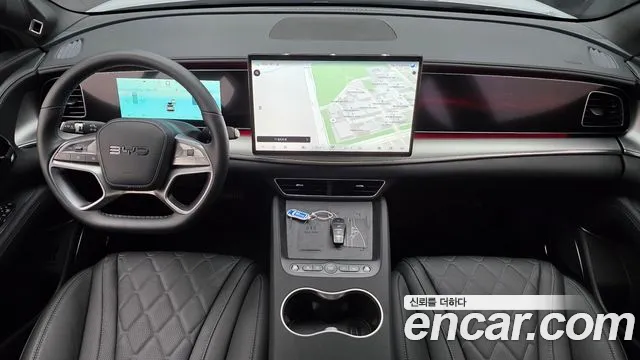 BYD Sea Lion 7 — интерьер