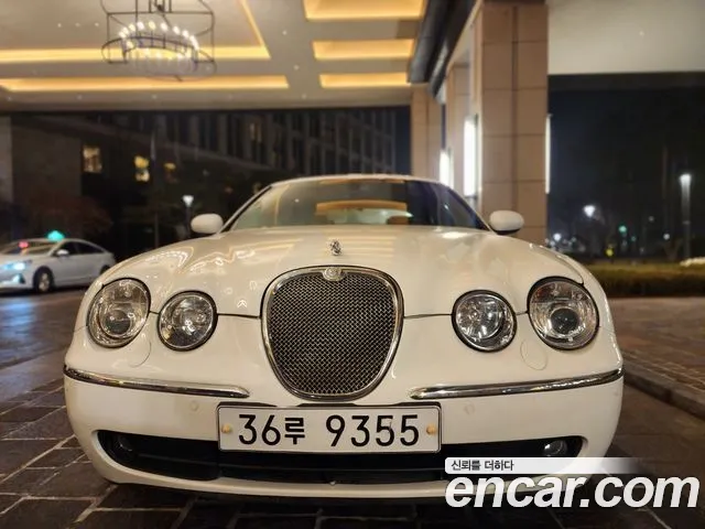 Jaguar S-Type