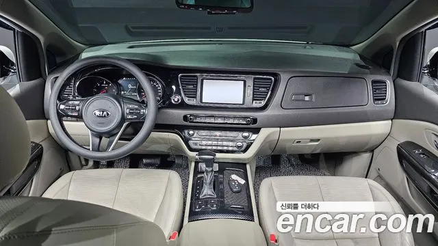Kia Carnival — интерьер