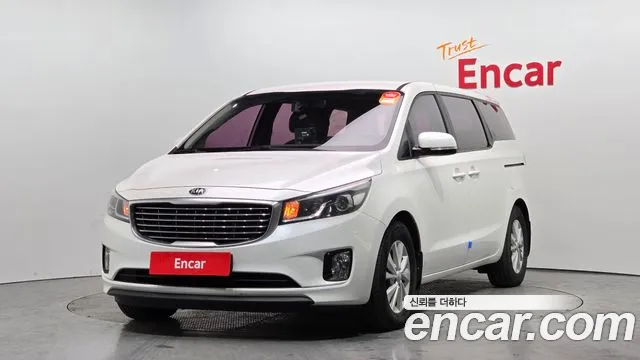 Kia Carnival — экстерьер