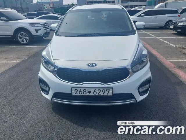 Kia Carens — экстерьер