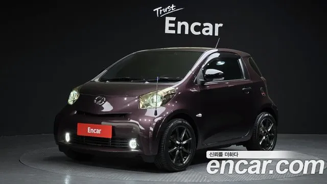 Toyota iQ