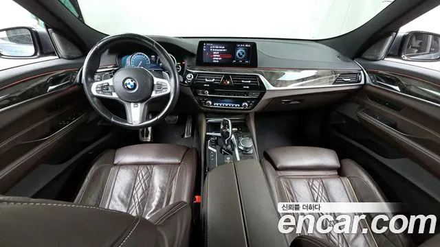 BMW Gran Turismo GT — интерьер