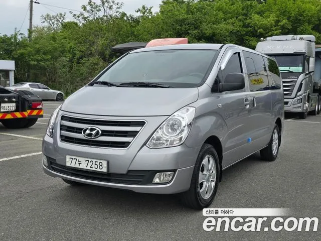Hyundai Starex