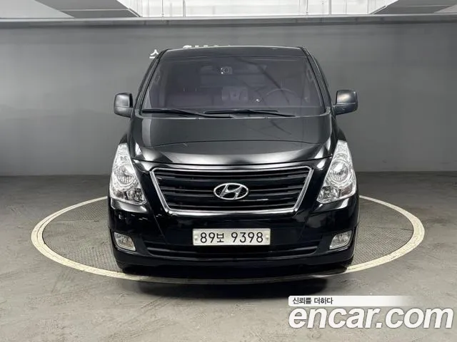 Hyundai Starex