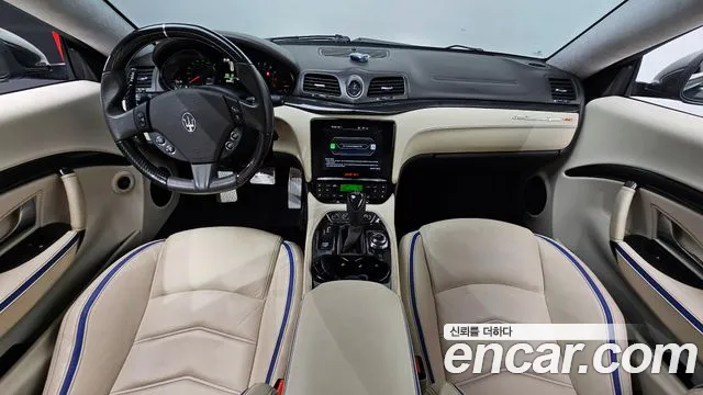 Maserati GranTurismo — интерьер