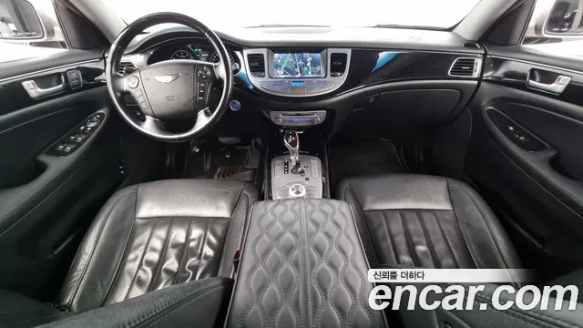 Hyundai Genesis — интерьер