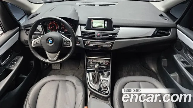 BMW 2 серия — интерьер