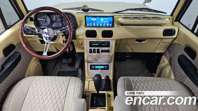 Hyundai Galloper — интерьер