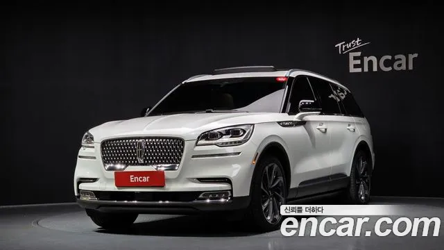 Lincoln Aviator