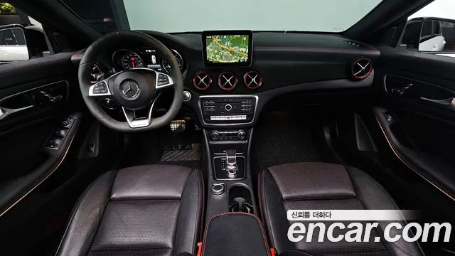 Mercedes-Benz CLA-класс — интерьер