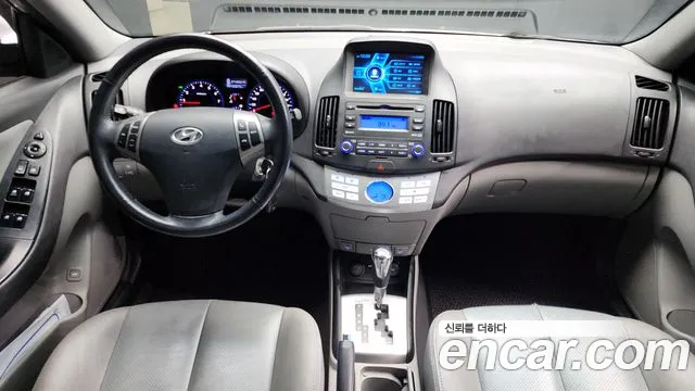 Hyundai Elantra — интерьер