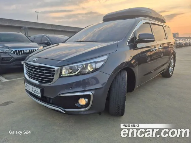 Kia Carnival — экстерьер