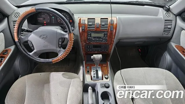 Hyundai Terracan — интерьер
