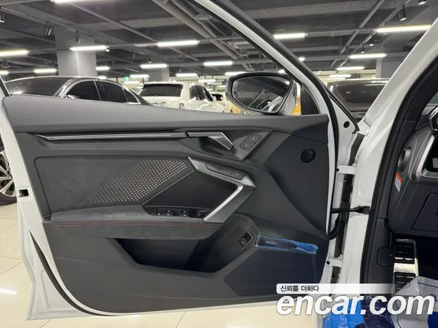 Audi RS3 — интерьер