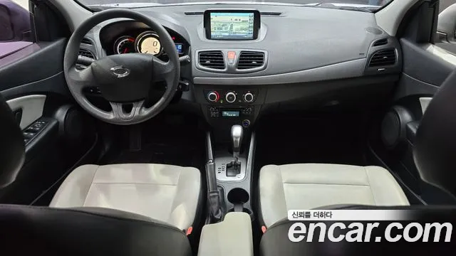 Renault Korea SM3 — интерьер