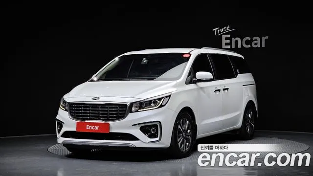 Kia Carnival — экстерьер