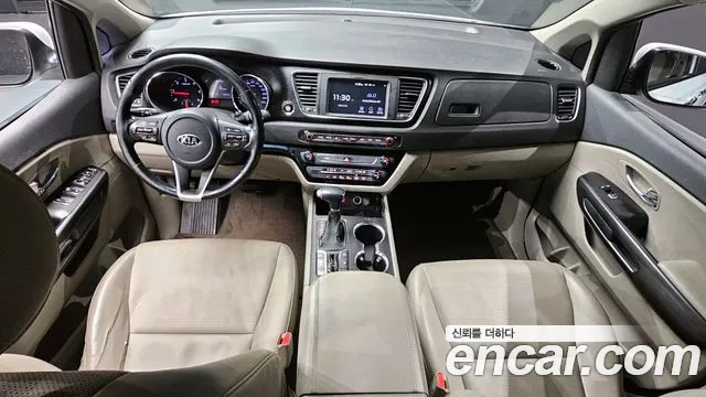 Kia Carnival — интерьер