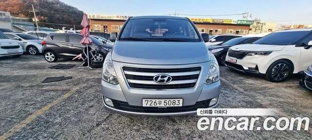 Hyundai Starex