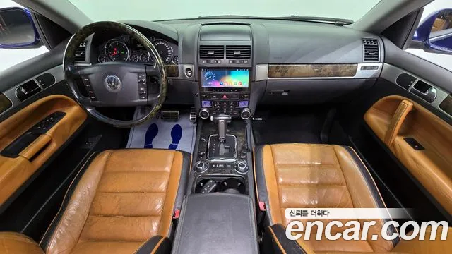Volkswagen Touareg — интерьер