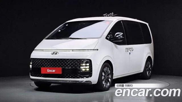 Hyundai Staria
