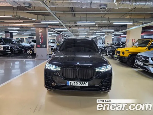 BMW X7
