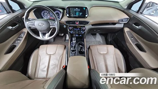 Hyundai Santa Fe — интерьер