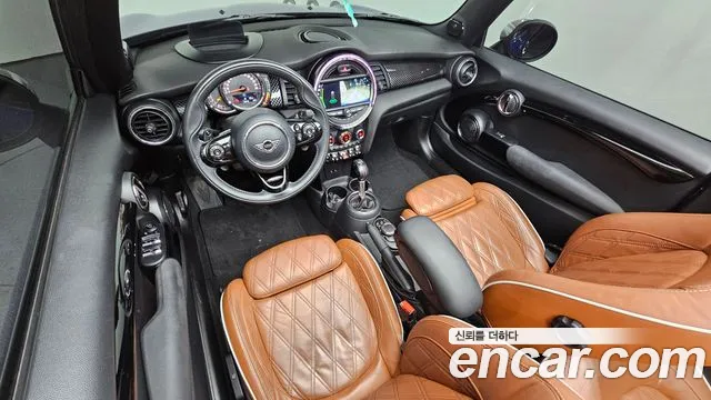 MINI Cooper Convertible — интерьер
