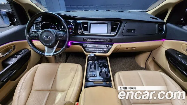 Kia Carnival — интерьер