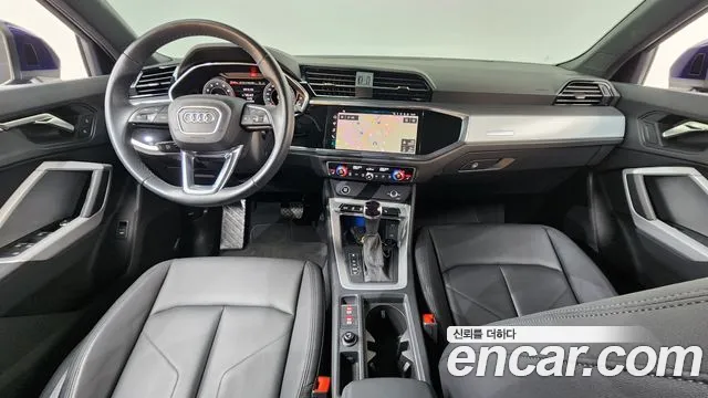 Audi Q3 — интерьер
