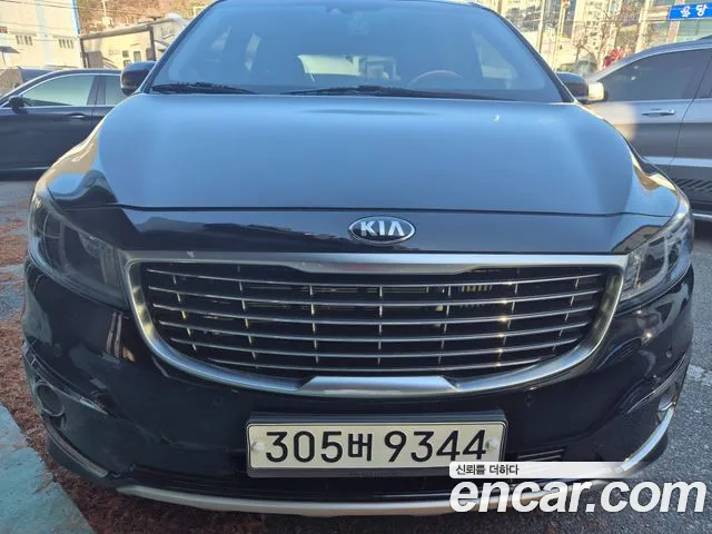 Kia Carnival