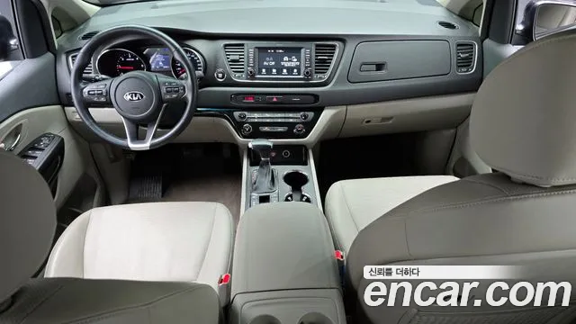 Kia Carnival — интерьер