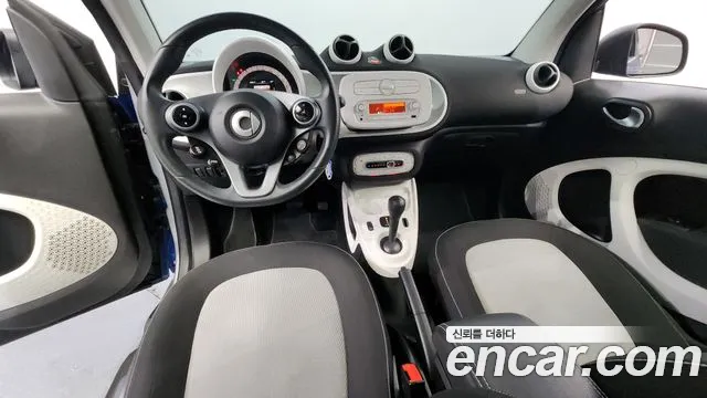 Smart ForTwo — интерьер