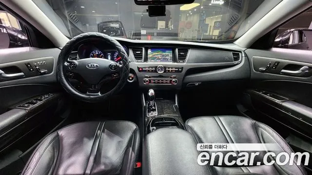 Kia K9 — интерьер