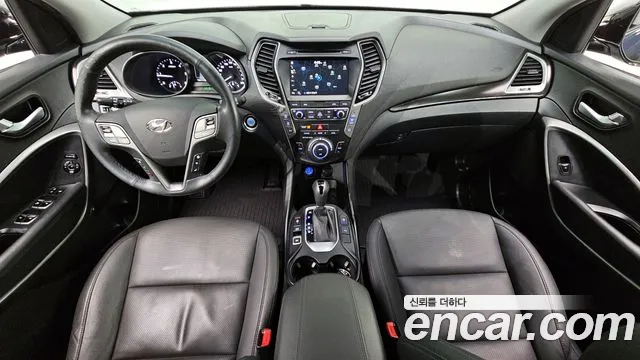 Hyundai Santa Fe — интерьер