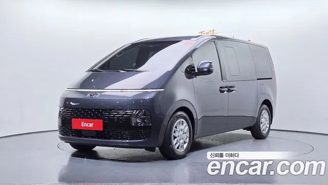 Hyundai Staria
