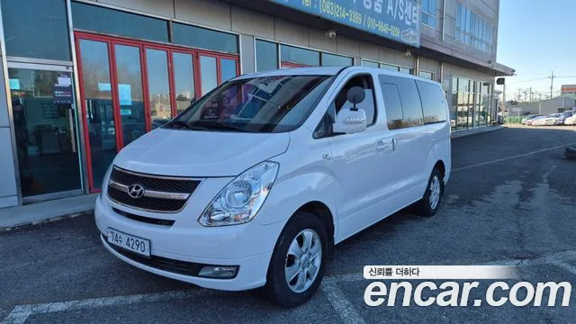 Hyundai Starex