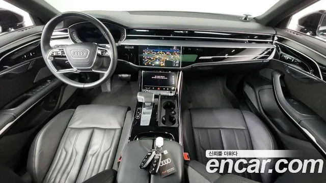 Audi A8 — интерьер