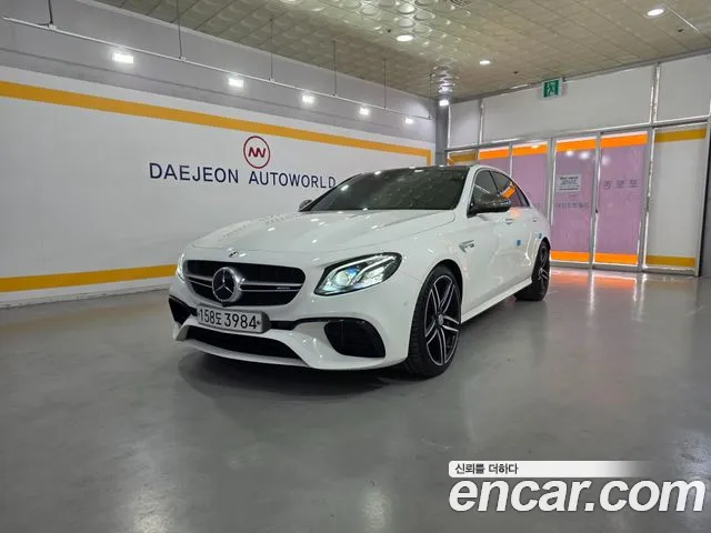 Mercedes-Benz E-класс