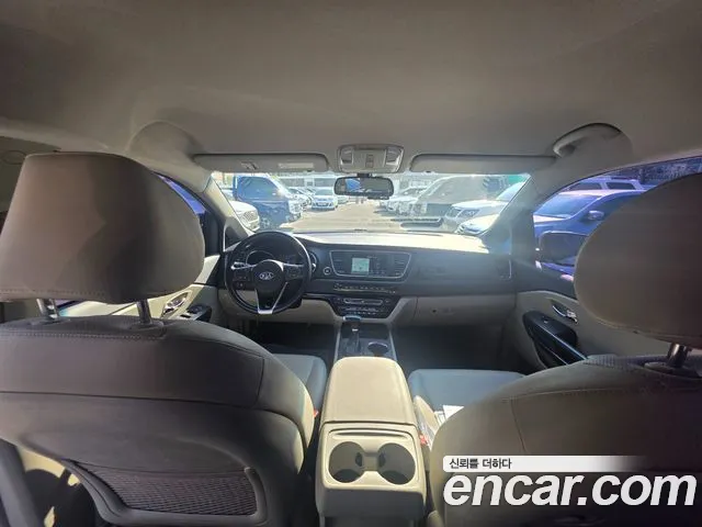 Kia Carnival — интерьер