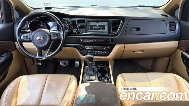 Kia Carnival — интерьер