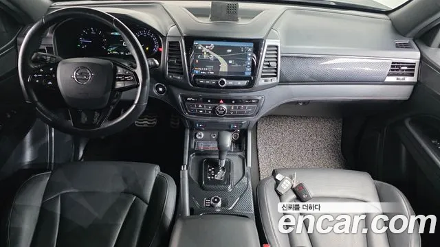 KG Mobility Rexton — интерьер