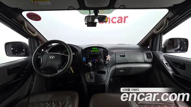 Hyundai Starex — интерьер