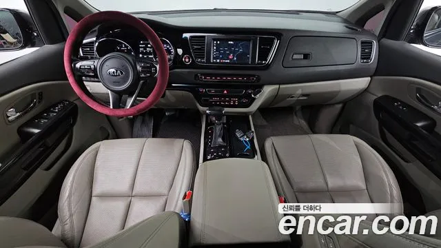Kia Carnival — интерьер