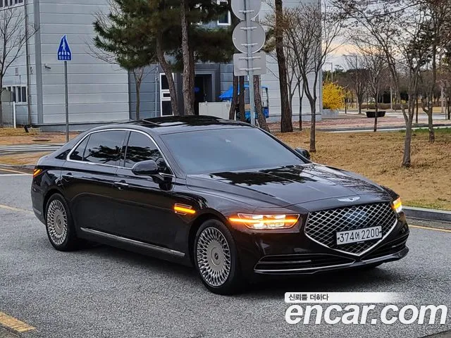 Genesis G90