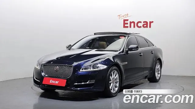 Jaguar XJ