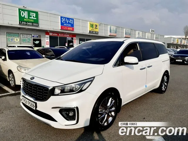 Kia Carnival — экстерьер